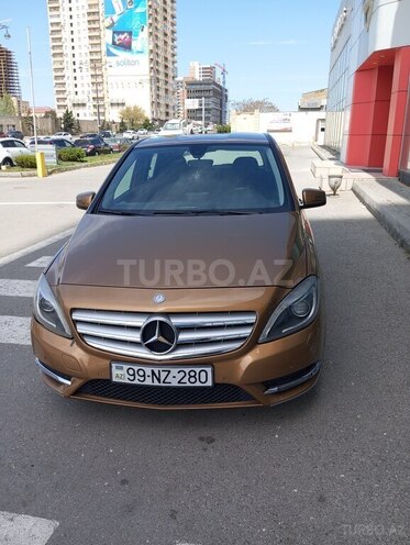 Mercedes B 180 2012, 92,000 km - 1.6 l - Bakı