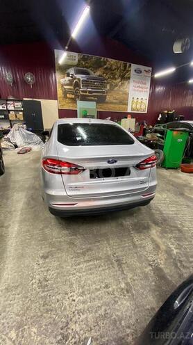 Ford Fusion (North America) 2018, 134,000 km - 2.0 л - Bakı