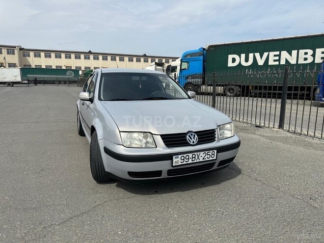 Volkswagen Bora 2001, 32,500 km - 1.6 l - Bakı