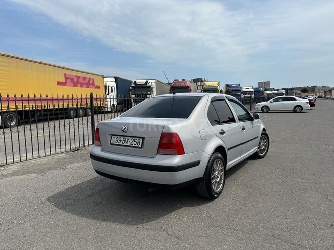 Volkswagen Bora 2001, 32,500 km - 1.6 l - Bakı