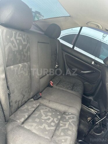 Volkswagen Bora 2001, 32,500 km - 1.6 l - Bakı
