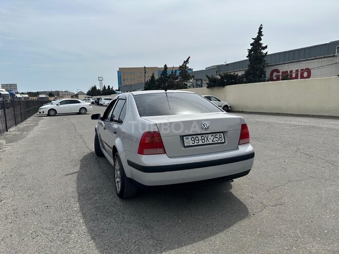 Volkswagen Bora 2001, 32,500 km - 1.6 l - Bakı