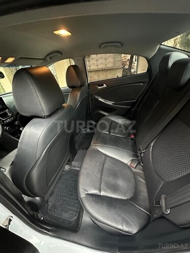 Hyundai Accent 2017, 210,000 km - 1.6 l - Bakı