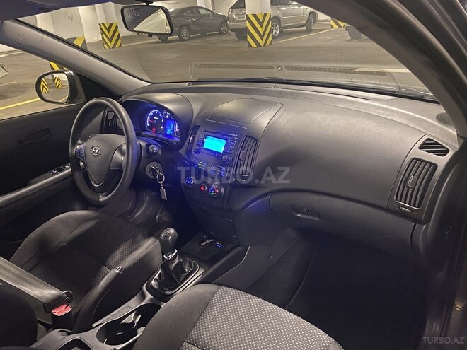 Hyundai i30 2010, 186,000 km - 1.6 l - Bakı