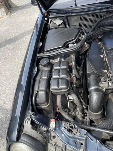 Mercedes E 270 2001, 634 km - 2.7 l - Bakı