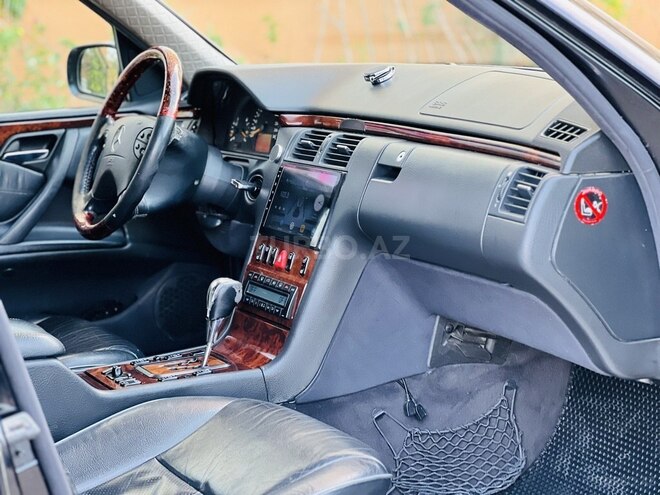 Mercedes E 220 d 2001, 365,000 km - 2.2 l - Bakı