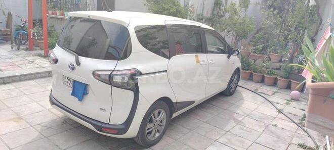 Toyota Sienta 2016, 110,228 km - 1.5 l - Bakı