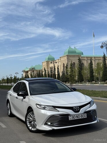 Toyota Camry-11