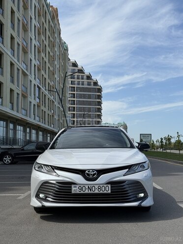 Toyota Camry-1