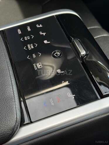 Toyota Camry-8
