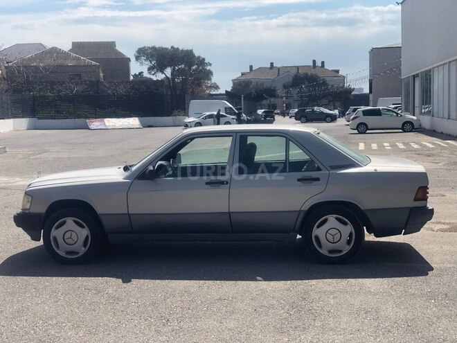 Mercedes 190 1991, 321,500 km - 2.6 л - Bakı