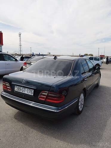 Mercedes E 270 2001, 451,883 km - 2.7 l - Bakı
