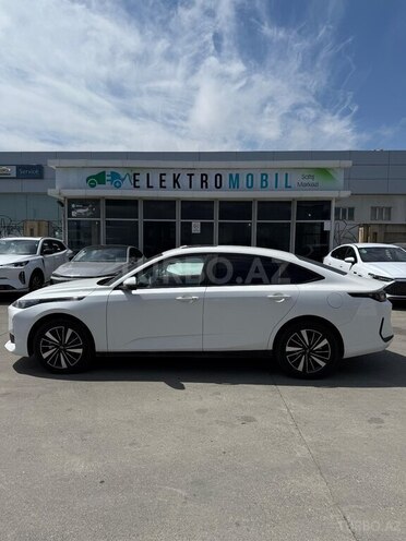 Changan Qiyuan A05 2024, 9,000 km - 1.5 л - Bakı