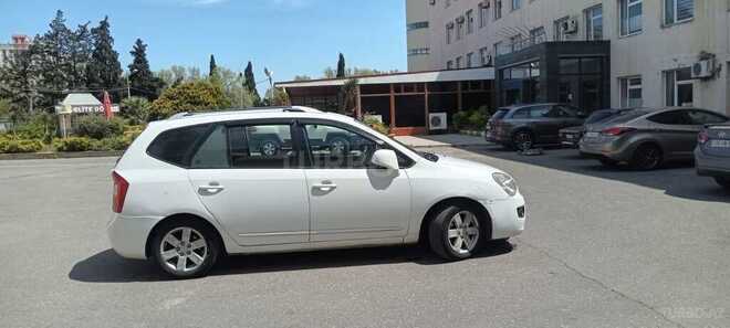 Kia Carens 2010, 289,000 km - 2.0 л - Bakı