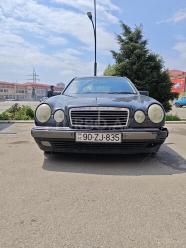 Mercedes E 200 1999, 300,000 km - 2.0 l - Gəncə