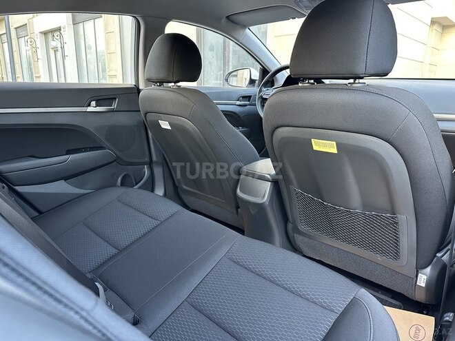 Hyundai Elantra 2021, 30,000 km - 1.6 l - Bakı