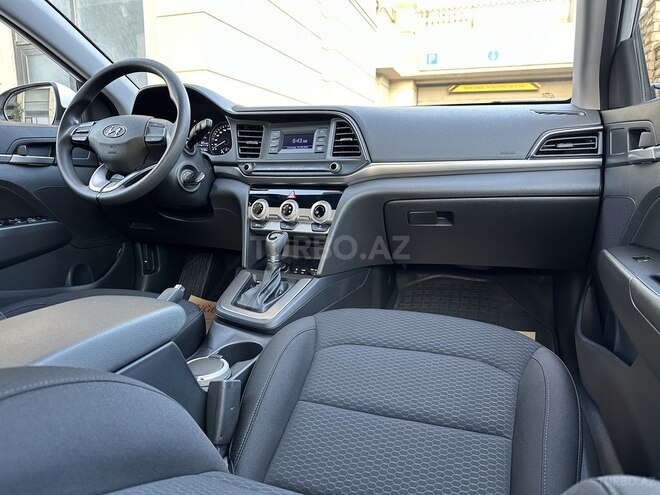 Hyundai Elantra 2021, 30,000 km - 1.6 l - Bakı