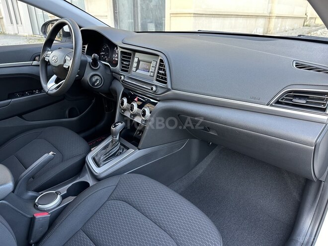 Hyundai Elantra 2021, 30,000 km - 1.6 l - Bakı