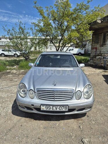 Mercedes E 270 2004, 450,000 km - 2.7 l - Bakı