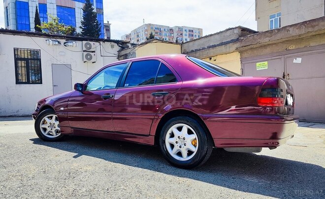 Mercedes C 240 1998, 366,000 km - 2.4 л - Bakı