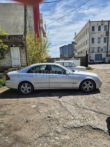 Mercedes E 270 2004, 450,000 km - 2.7 l - Bakı