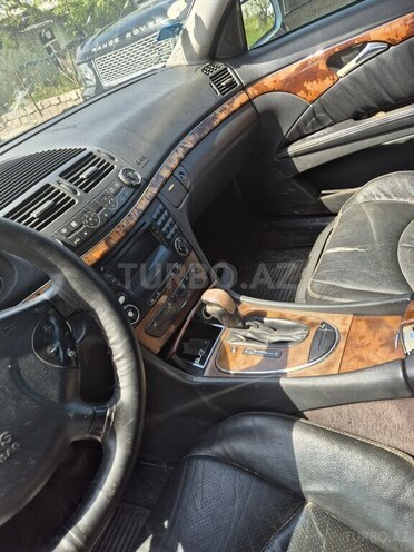 Mercedes E 270 2004, 450,000 km - 2.7 l - Bakı