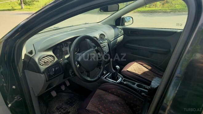 Ford Focus 2008, 400,000 km - 1.6 л - Quba