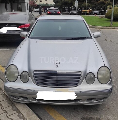 Mercedes E 270 2001, 391,000 km - 2.7 l - Bakı