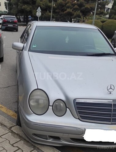Mercedes E 270 2001, 391,000 km - 2.7 l - Bakı