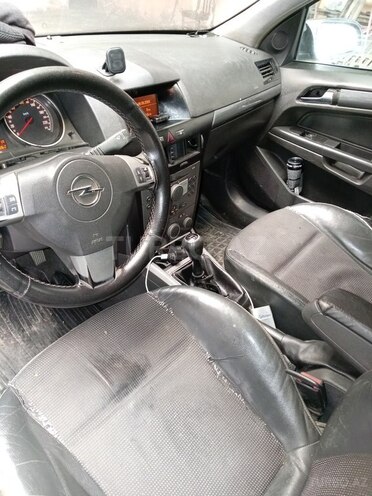 Opel Astra 2004, 500,000 km - 1.7 l - Xudat