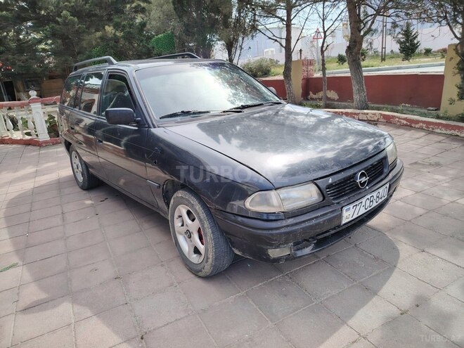Opel Astra 1995, 259,000 km - 1.6 l - Bakı