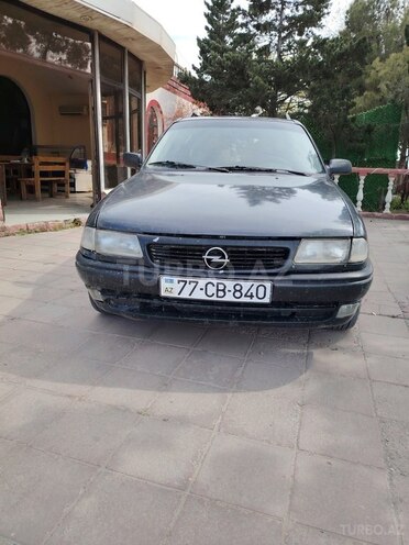 Opel Astra 1995, 259,000 km - 1.6 l - Bakı