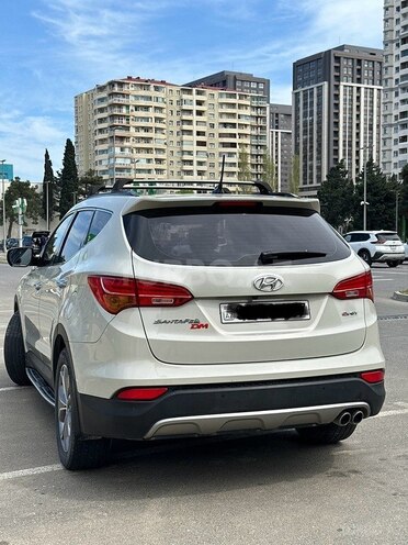 Hyundai Santa Fe-3