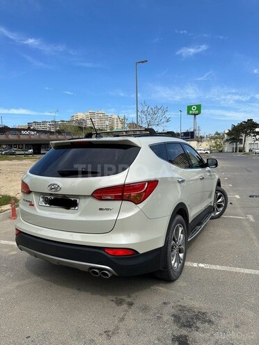Hyundai Santa Fe-5