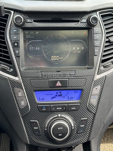 Hyundai Santa Fe-11