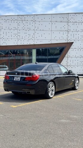 BMW 740 2011, 185,000 km - 3.0 л - Bakı