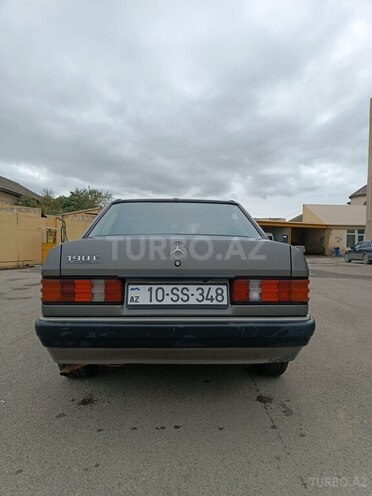 Mercedes 190 1992, 258,000 km - 1.8 л - Salyan
