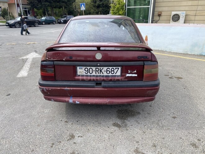 Opel Vectra 1994, 200,000 km - 1.7 l - Bakı