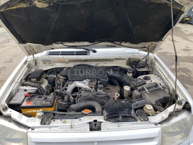 Mitsubishi Pajero io 2000, 335,000 km - 1.8 l - Bakı