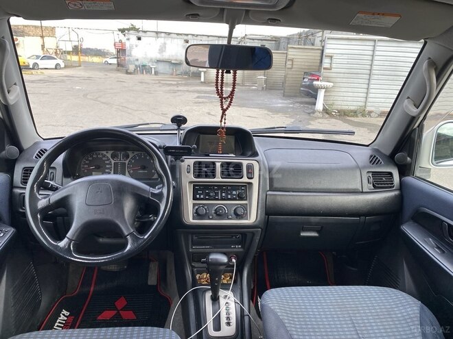 Mitsubishi Pajero io 2000, 335,000 km - 1.8 l - Bakı