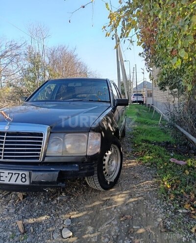 Mercedes E 230 1990, 455,454 km - 2.9 l - Zaqatala