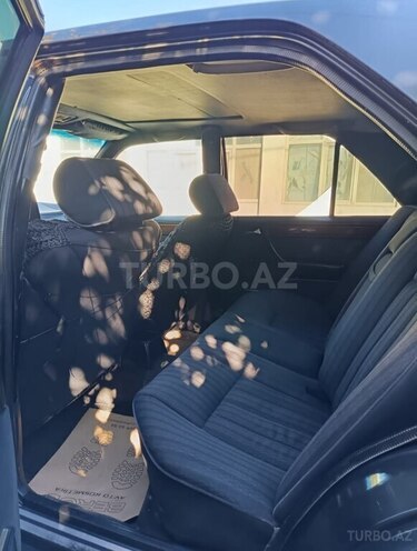 Mercedes E 230 1990, 455,454 km - 2.9 l - Zaqatala