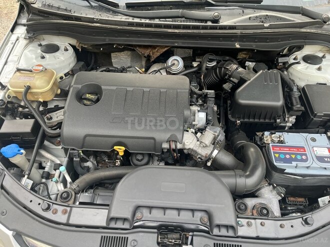 Hyundai i30 2010, 319,000 km - 1.6 л - Bakı
