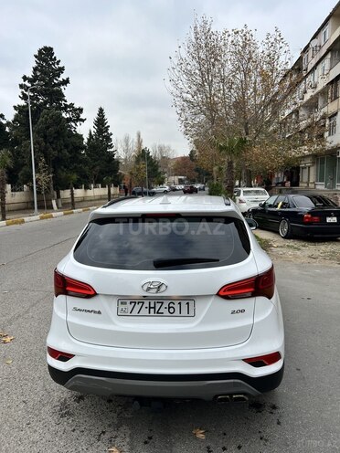 Hyundai Santa Fe-5