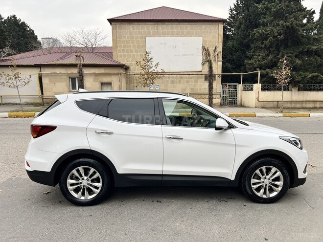 Hyundai Santa Fe-3