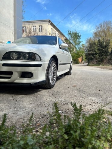 BMW 540 2002, 300,000 km - 4.4 l - Sumqayıt