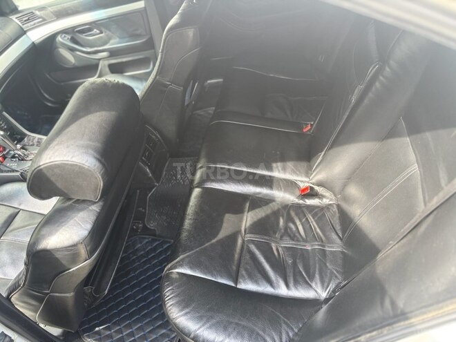 BMW 540 2002, 300,000 km - 4.4 l - Sumqayıt