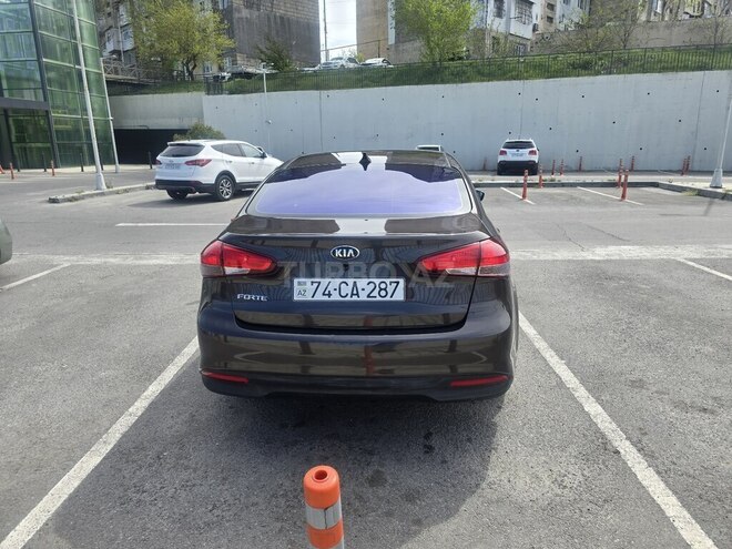 Kia Forte 2017, 88,000 km - 2.0 l - Bakı