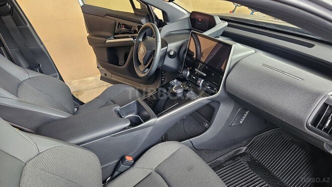 Toyota bZ4X 2023, 9,850 km - 0.0 l - Bakı