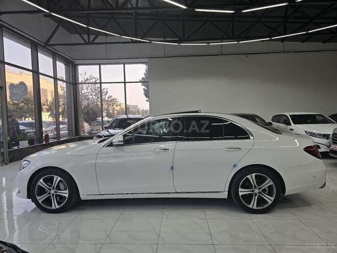 Mercedes E 300 4MATIC 2016, 180,000 km - 2.0 л - Sumqayıt